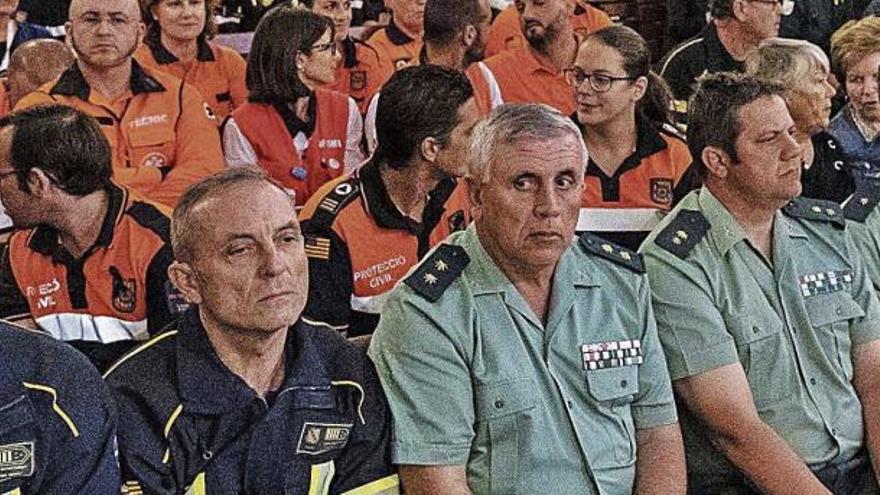 Joan Pol, segundo por la izquierda, jefe del servicio de OrdenaciÃ³n de Emergencias y director tÃ©cnico de operaciones del Inunbal.