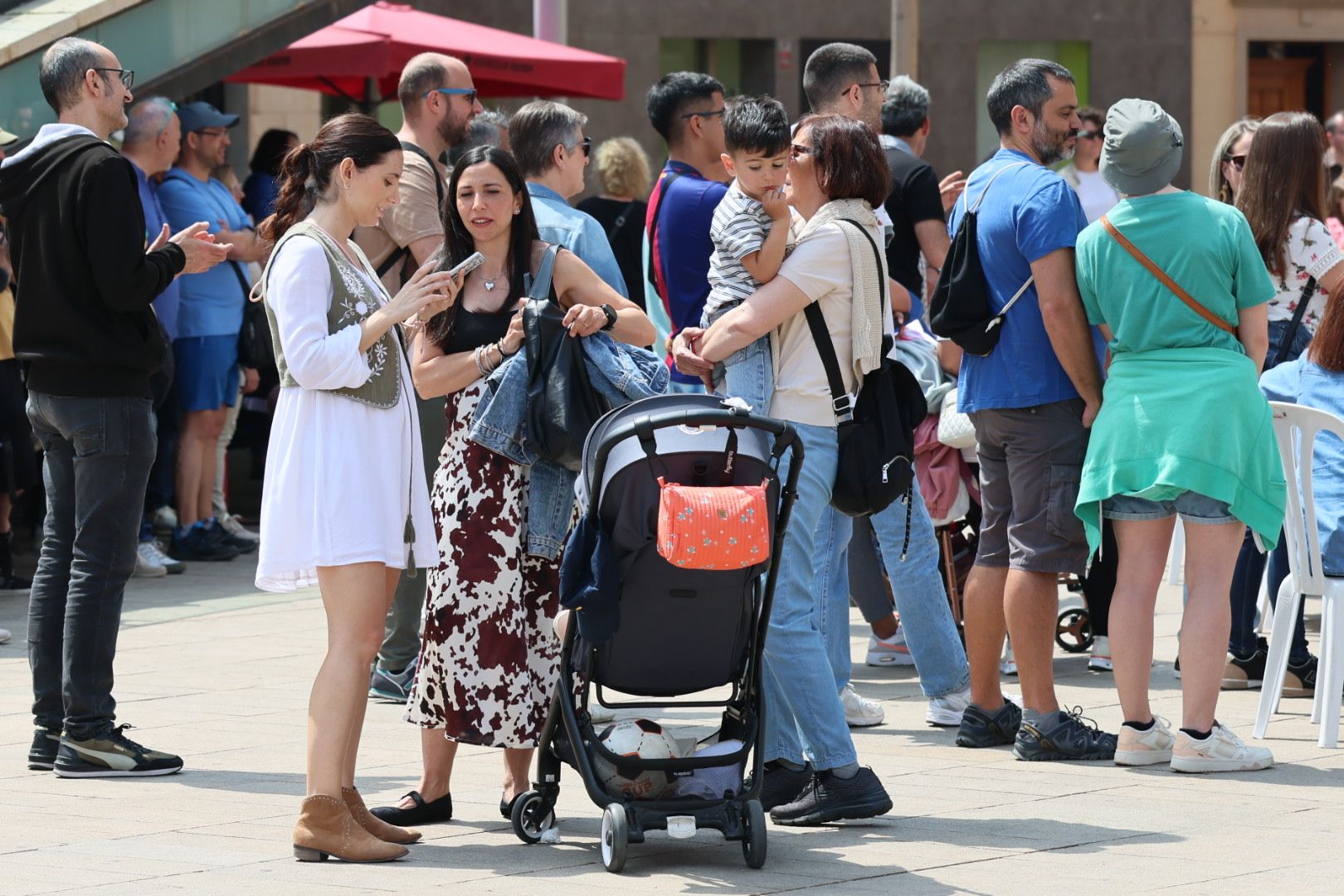 El Festival de Teatre de Carrer sigue llenando calles y plazas de Vila-real