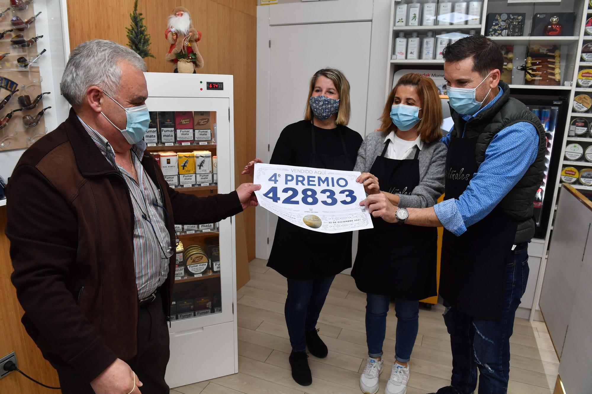 Loteria Navidad 2021 A Coruña: El 42833, un cuarto premio, vendido en Carrefour y en el estanco de la calle Juan Varela