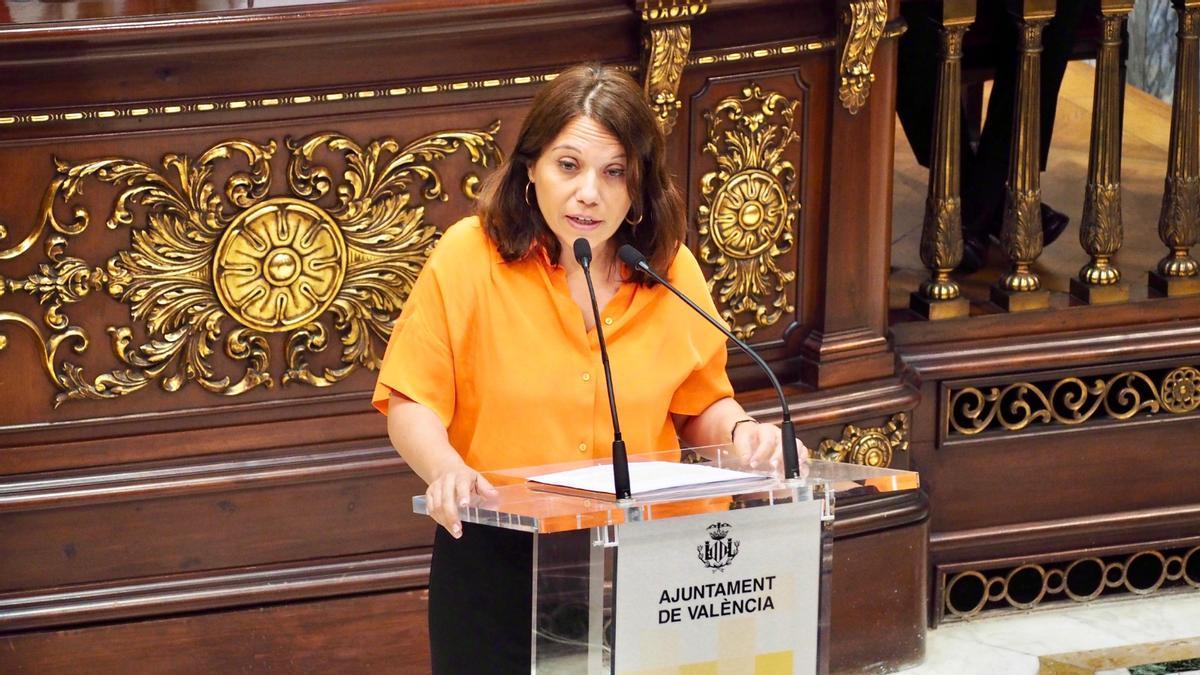 Eva Coscollá  considera urgente adaptar los horarios de baño a la nueva realidad climática