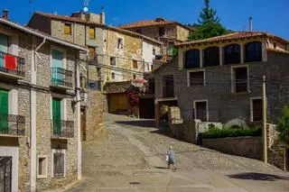Fernando, el único habitante de un pueblo perdido en Soria desde hace 17 años: “En la capital estaría más triste, prefiero estar feliz aquí”