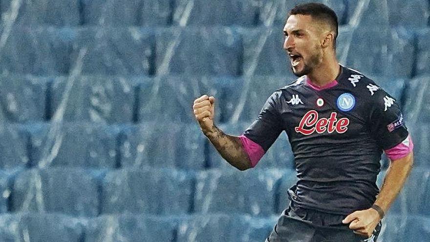 El Nápoles celebra su gol a la Real Sociedad.