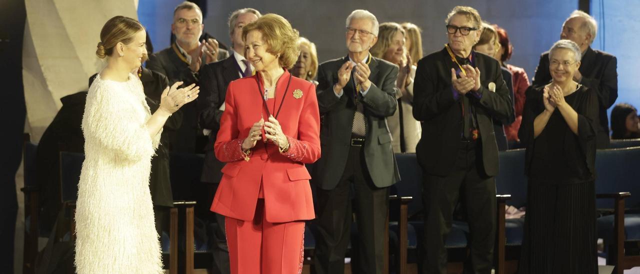 La Reina Sofía recibe la Medalla de Oro de Balears en sa Llonja