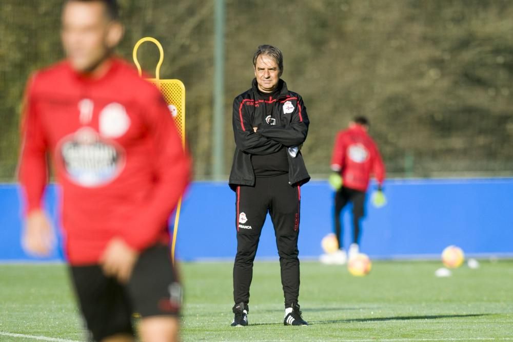 Los jugadores se han entrenado a las órdenes de Natxo González en el penúltimo entrenamiento de la semana antes del partido del sábado en Riazor.