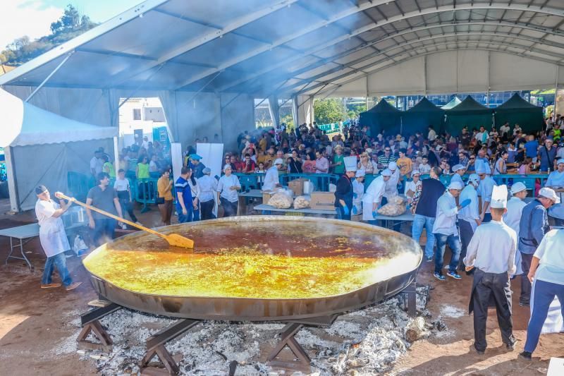 Macropaella popular en Fontanales