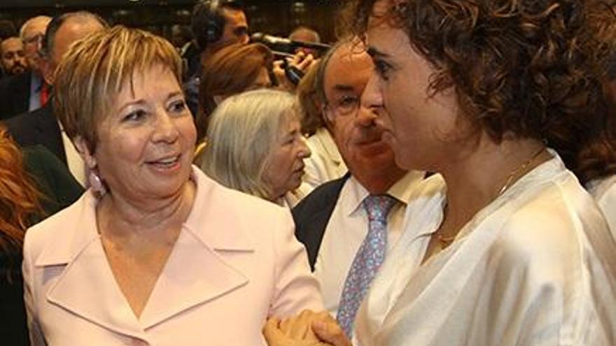 Dolors Montserrat considera «normal» la marcha de Celia Villalobos de la Diputación Permanente.