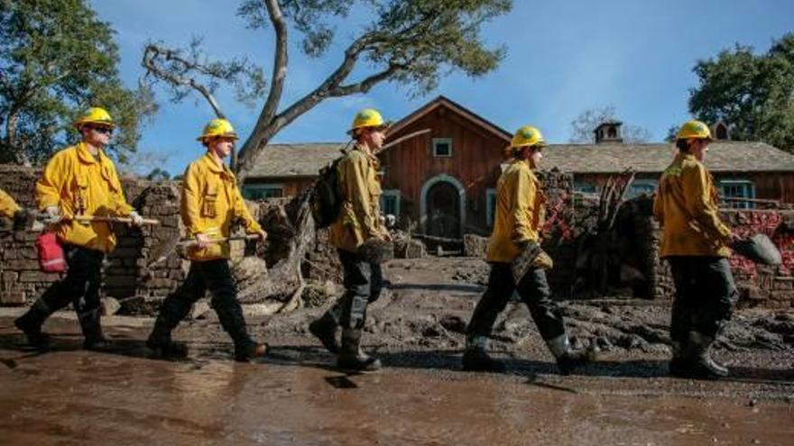 Almenys 18 morts a Califòrnia