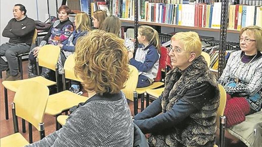 Una interesante charla-debate aborda el acoso escolar