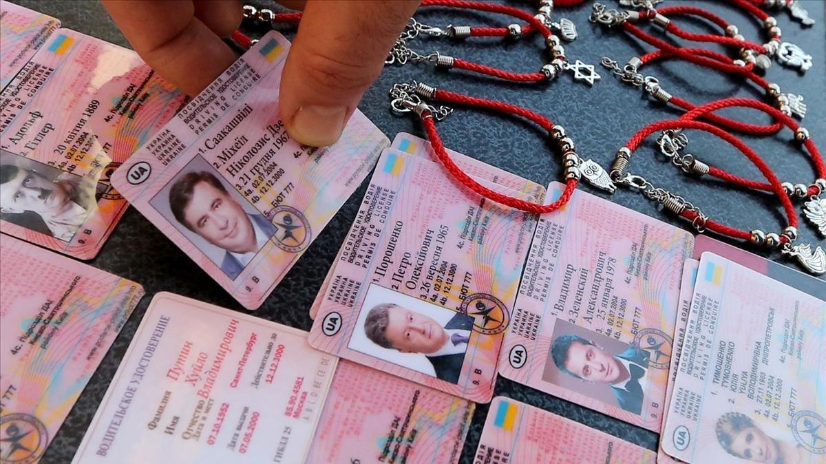 zentauroepp47565583 zen001  kiev  ukraine   30 03 2019   mock driving licenses o190331192311