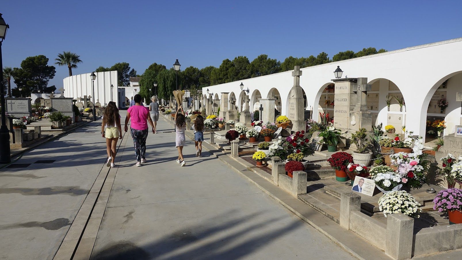 Tots Sants: Mallorca honra a sus difuntos