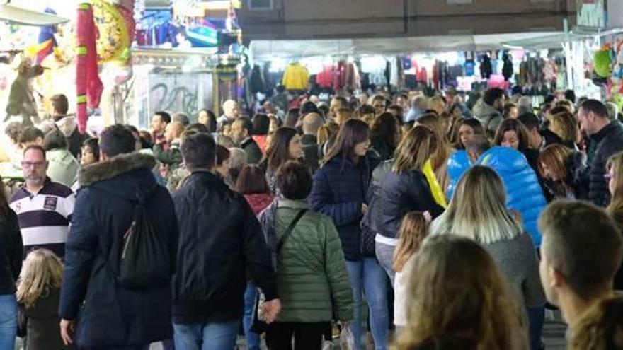 Elda abre su tradicional Feria de la Inmaculada