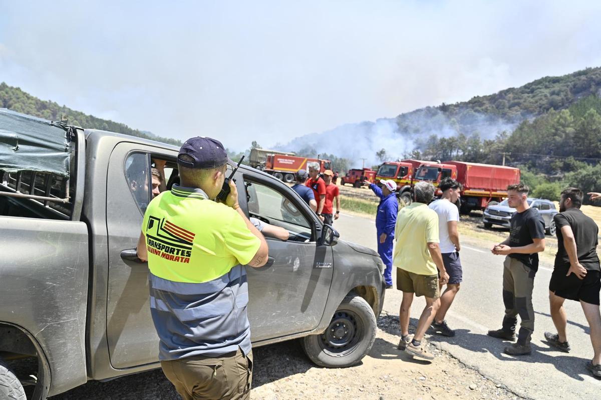 En imágenes | El incendio de las Cinco Villas asciende ya a 12.600 hectáreas y seis pueblos continúan evacuados