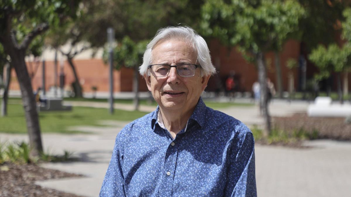 El sociólogo Antonio Ariño en la UV