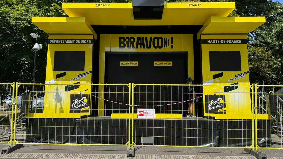 El Tour se estrena con una locura de esprint y muchos candidatos a vestirse de amarillo