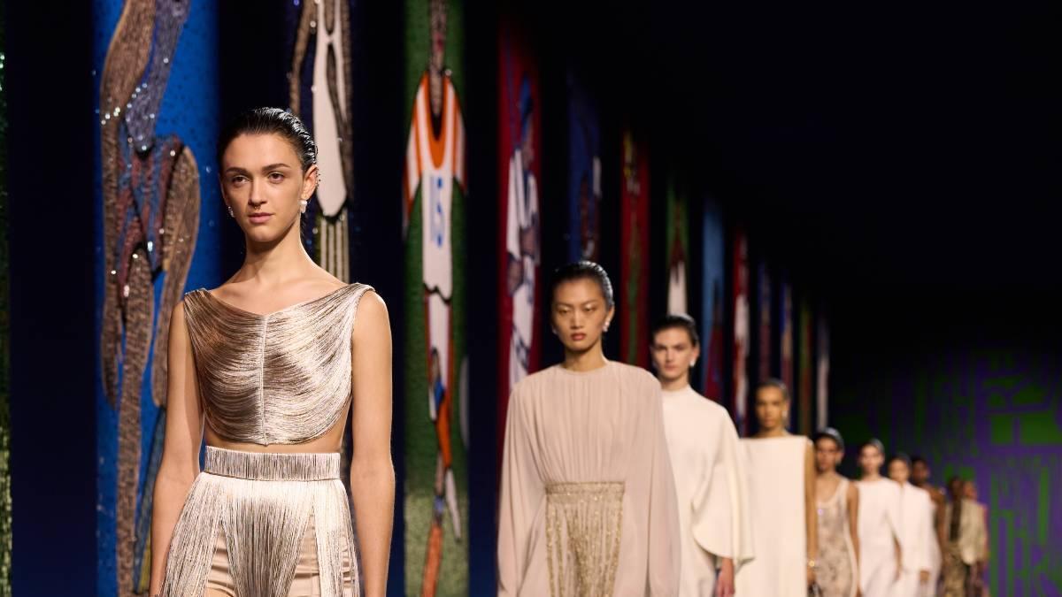 El homenaje de Alta Costura de Dior a las diosas del Olimpo y las atletas de la historia