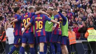 La reacción del vestuario del Barça a la lesión de Raphinha: "Es una pena que pase en este momento"