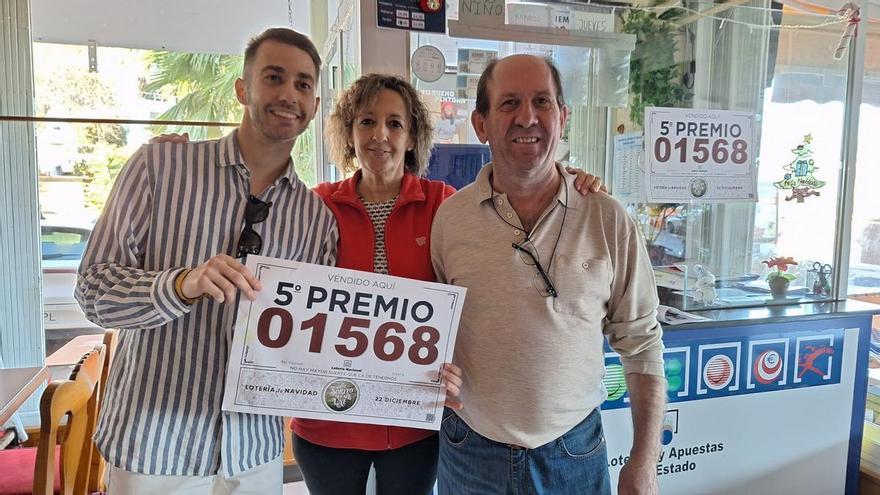 En el bar Pascual de Siesta se han vendido 250 décimos. "Le ha tocado a mucha gente del barrio, conocidos, familias que viven aquí"