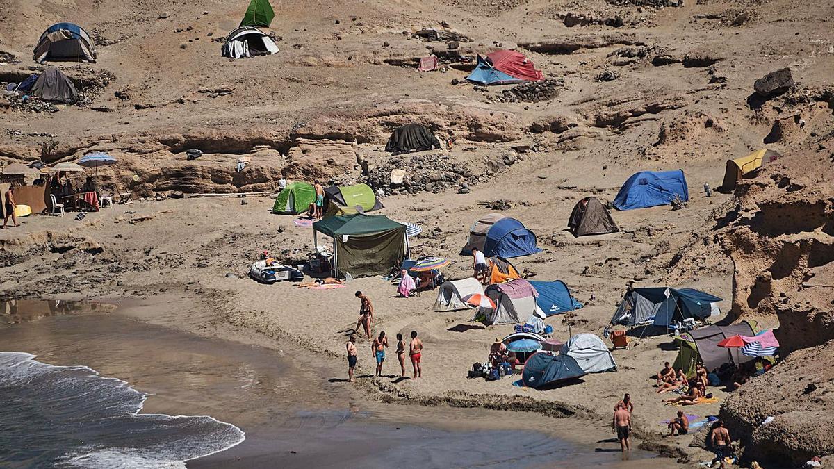 Aspecto de La Caleta el pasado mes de junio.