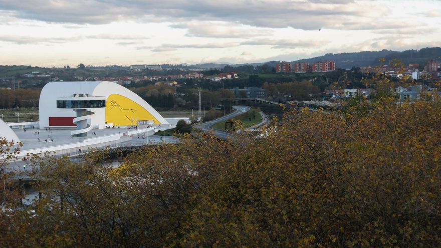 El Niemeyer sube todos sus sueldos pese a que ingresará un 63% menos este año