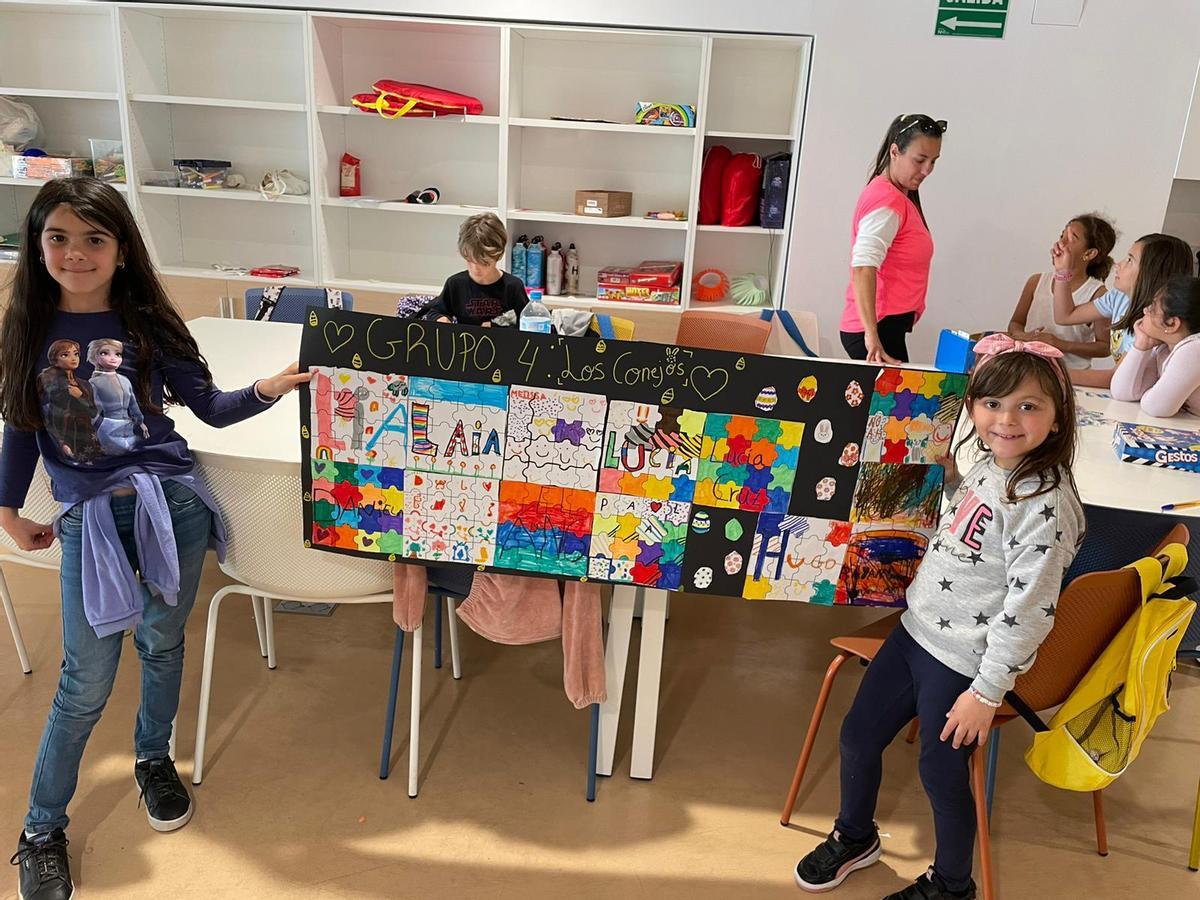 Unos niños en la Escuela de Pascua en una imagen de archivo
