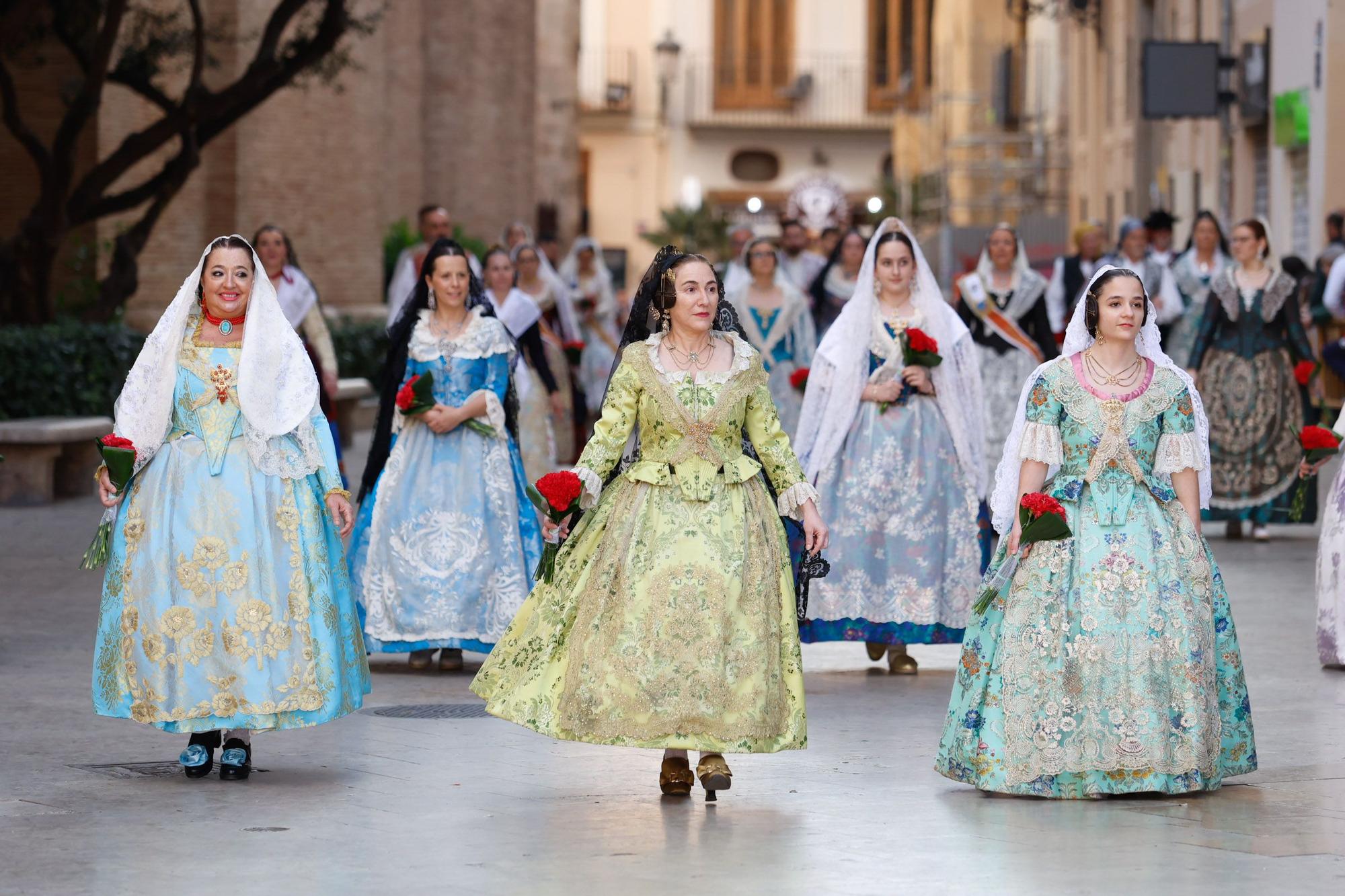 Búscate en el primer día de la Ofrenda en la calle San Vicente entre las 17:00 y las 18:00