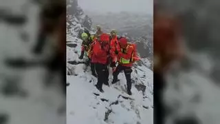 Vídeo | Rescatadas 3 personas atrapadas por el temporal en el Pirineo de Lleida