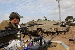 El Ejército israelí intensifica los ataques en el norte y el sur de Gaza
