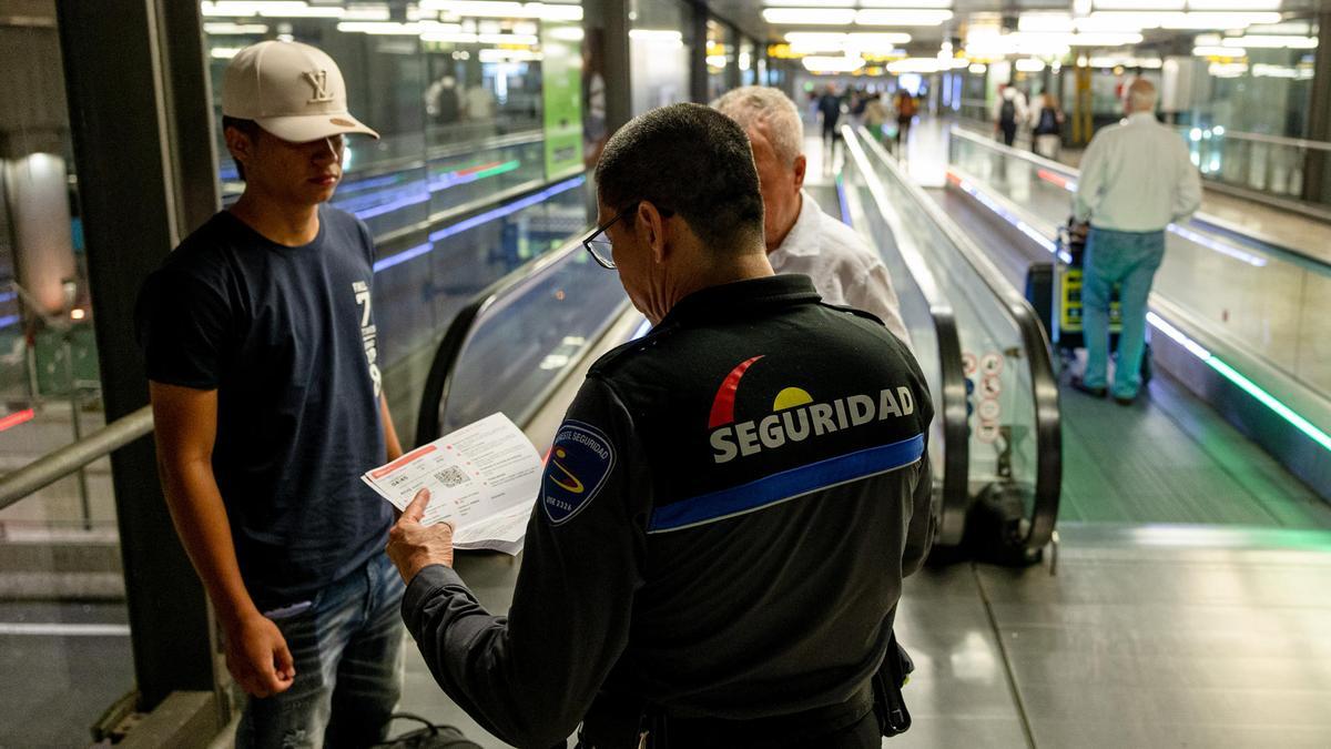 Controles en los accesos a Barajas