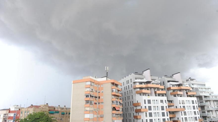 La semana comienza muy gris en la Región de Murcia