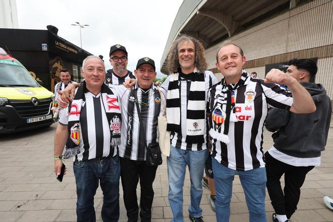 Galería: Búscate en los aledaños del SkyFi Castalia en la previa del Castellón-Córdoba