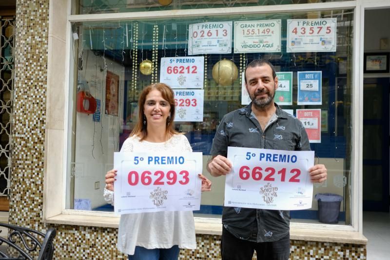 Gáldar. Administración de loterías de Gáldar, calle Capitán Quesada, dos quintos premios.  | 22/12/2019 | Fotógrafo: José Carlos Guerra