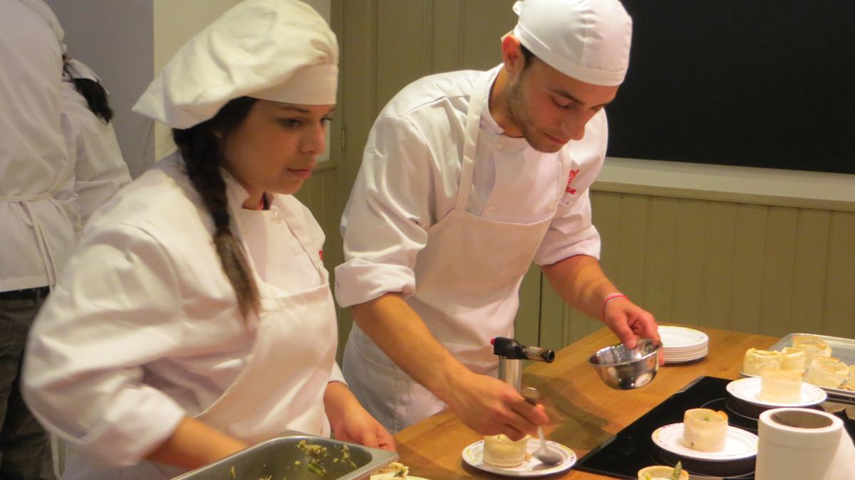 Cocineros en una imagen de archivo.