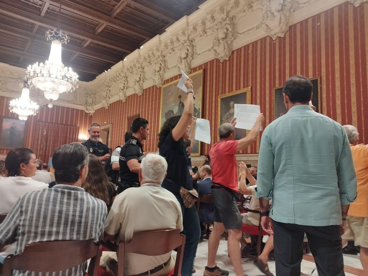Quejas en el debate sobre el estado de la ciudad por el cierre de la Flora Tristán