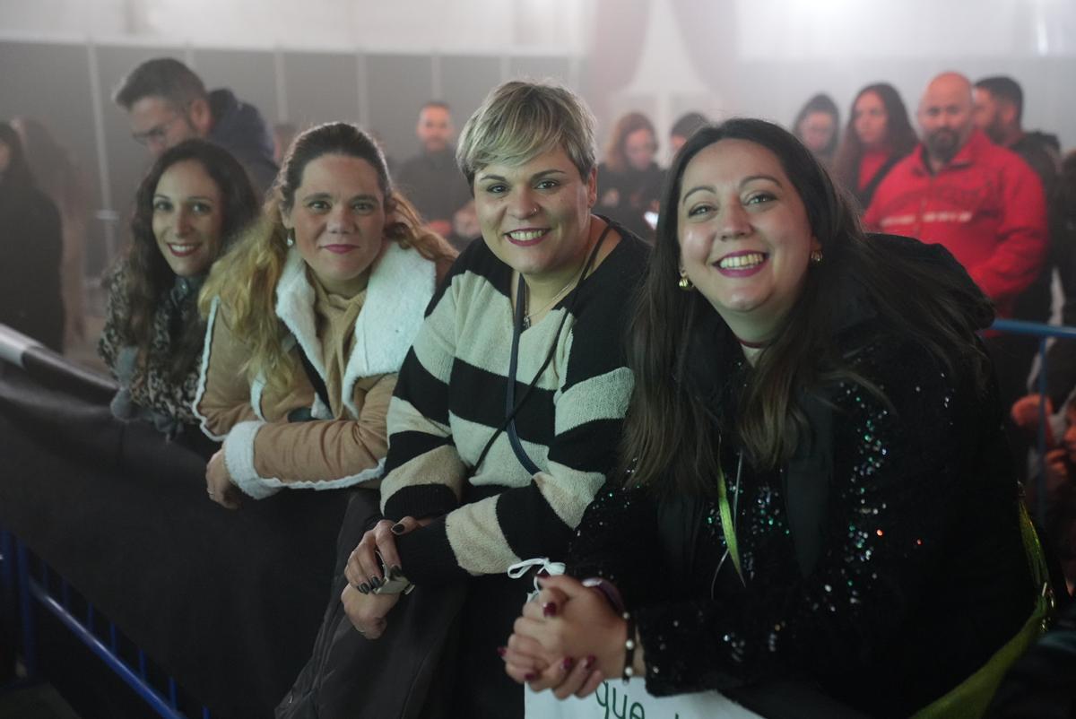 Los Caños llenan de música y nostalgia la plaza de toros de Córdoba