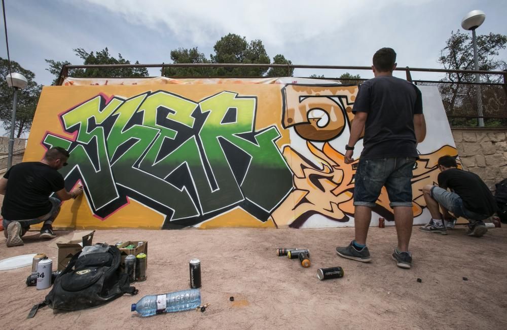 Alacant Desperta vuelve tras nueve años de ausencia y llena el parque alicantino de cultura urbana