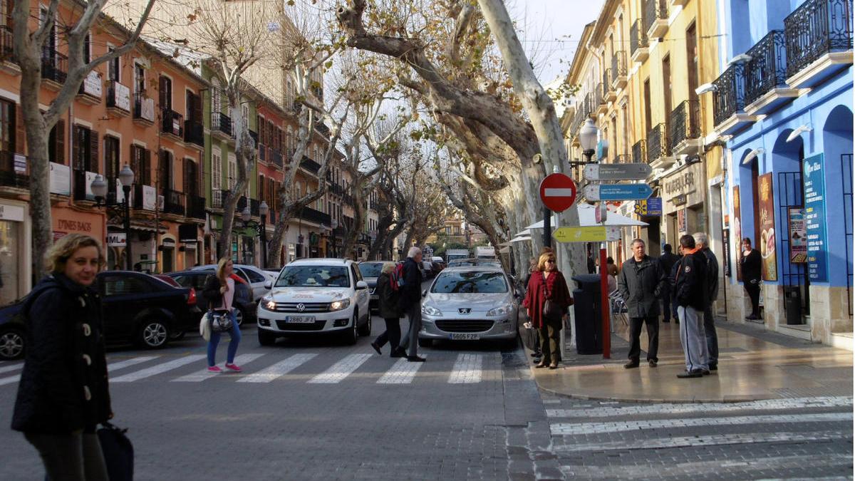 El alcalde de Dénia asegura que las aceras de Marqués de Campo estarán libres de mesas de restaurantes