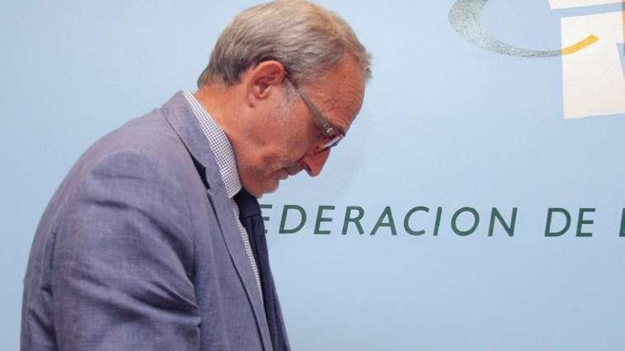 El ya expresidente de la CEG, Antonio DIeter Moure. // Xoán Álvarez