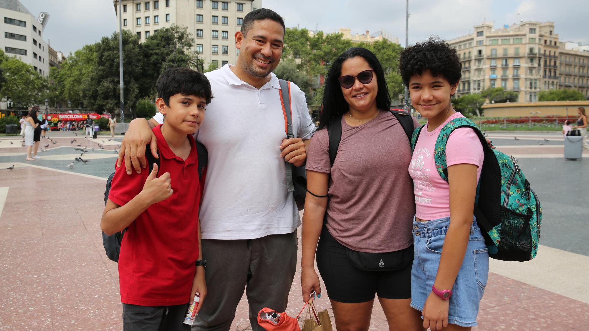 Brackner Guerrero y familia.JPG