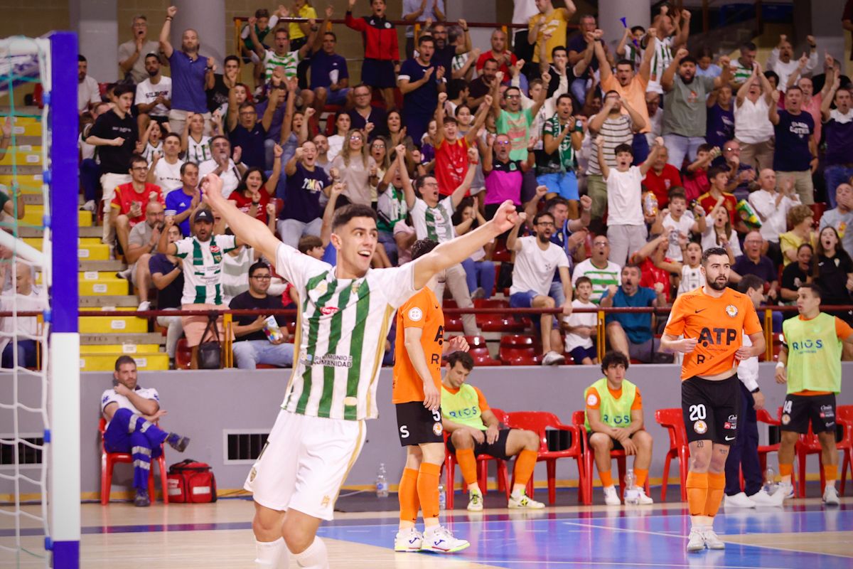 El encuentro Córdoba Futsal - Ribera Navarra en imágenes