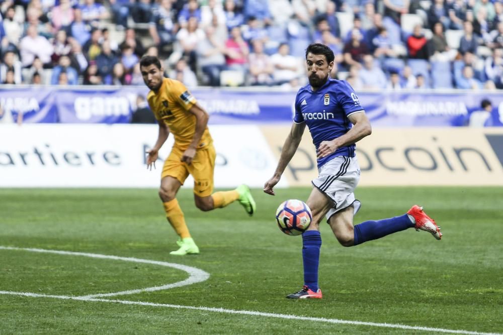 Real Oviedo - UCAM Murcia, en imágenes