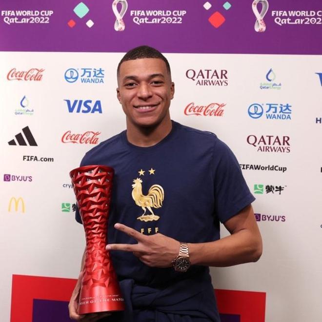 Mbappé fue un tormento para la selección polaca y con dos goles para el recuerdo comandó a Francia hacía los cuartos