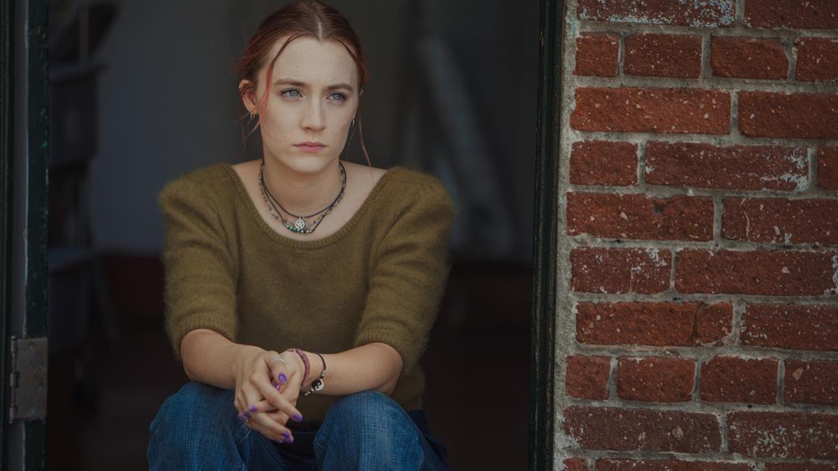 Saoirse Ronan, en un fotograma de 'Lady Bird', de Greta Gerwig