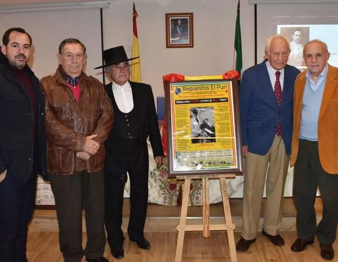El Puri presenta su almanaque para el 2023