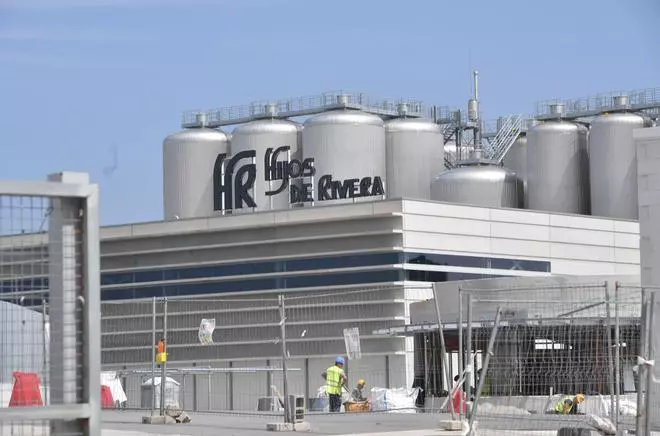 Estrella Galicia destinará 2,7 millones de euros a su primera ampliación en el polígono de Morás