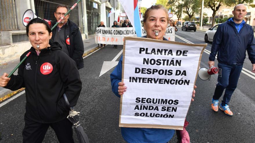 Manifestación de trabajadores de Nostián en 2022 para pedir que saliese un nuevo concurso de gestión, todavía sin iniciar.