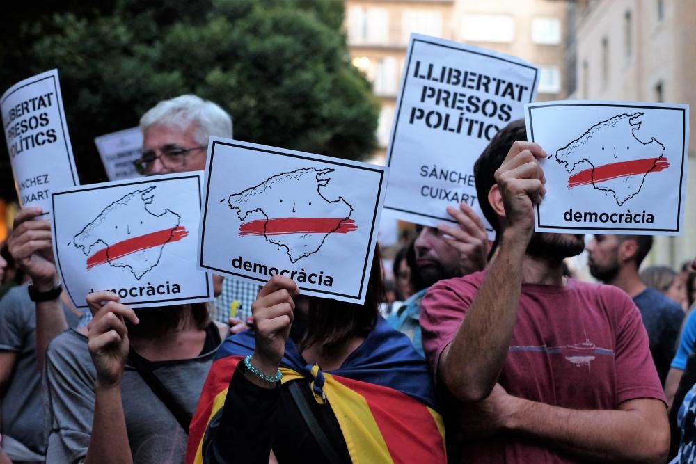 Protest in Palma gegen "politische Festnahmen" in Katalonien