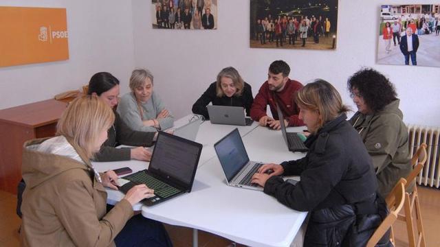 Acciones formativas en el PSOE de Silleda | BERNABÉ/JAVIER LALÍN