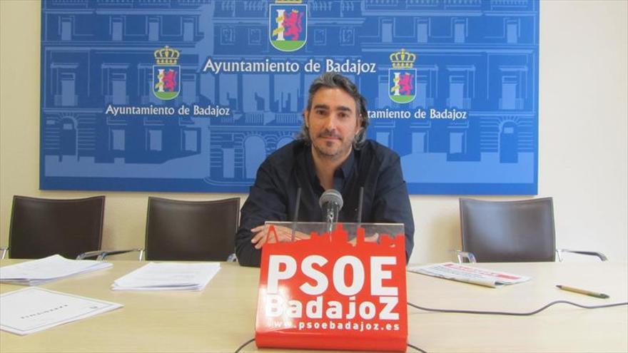 El PSOE insta al alcalde de Badajoz a que no recurra la sentencia sobre comercio