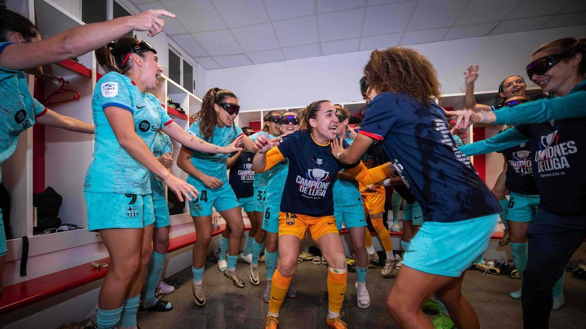 Las jugadoras azulgranas celebraron por todo lo alto el campeonato liguero