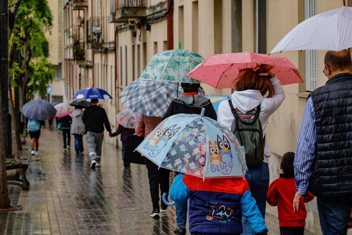Fina lluvia este lunes en Alcoy